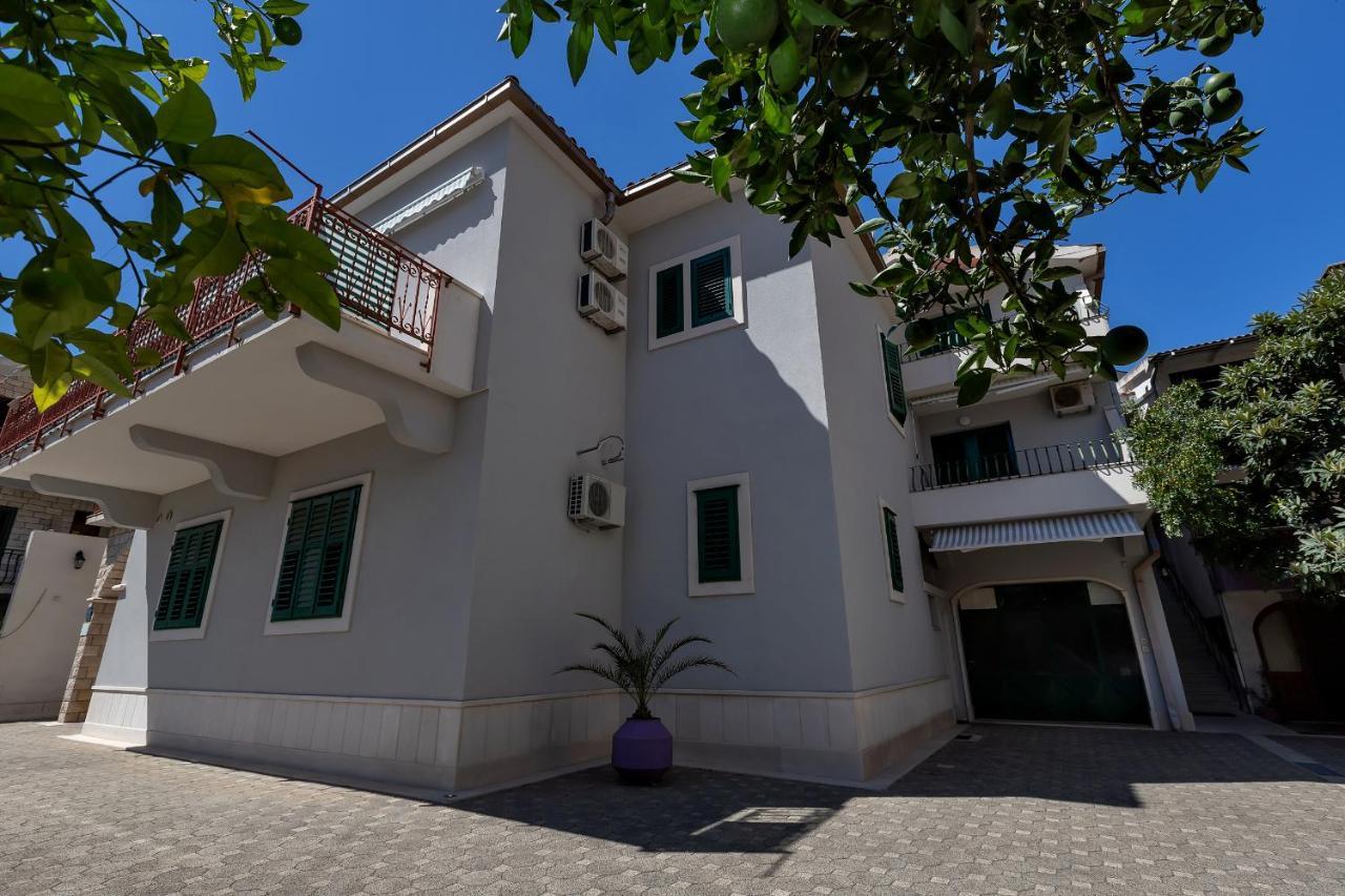 Apartments Carmen Makarska Exterior photo