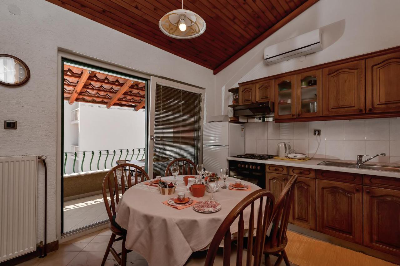 Apartments Carmen Makarska Exterior photo